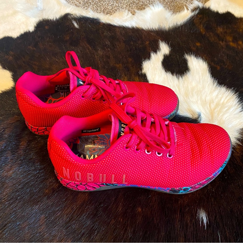 NOBULL trainer workout running shoe- Pink size 8